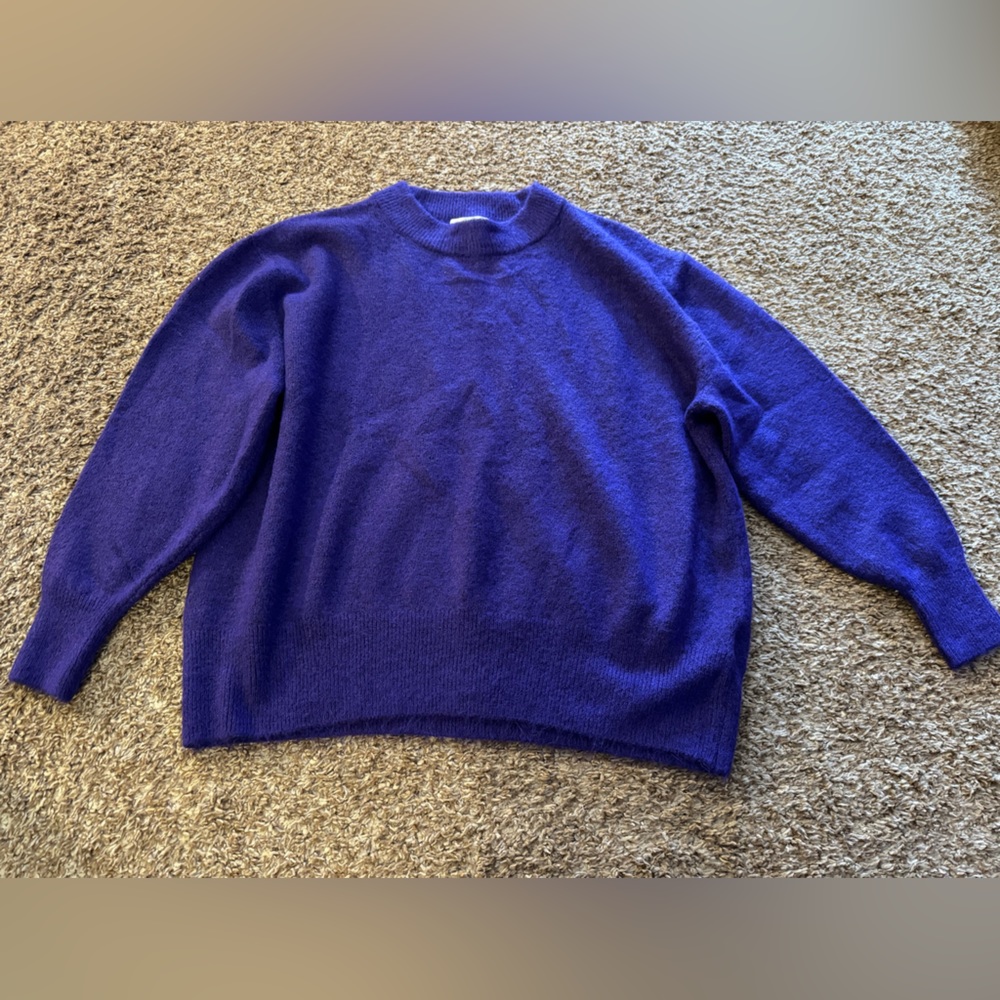 H&M women’s purple sweater-Lg